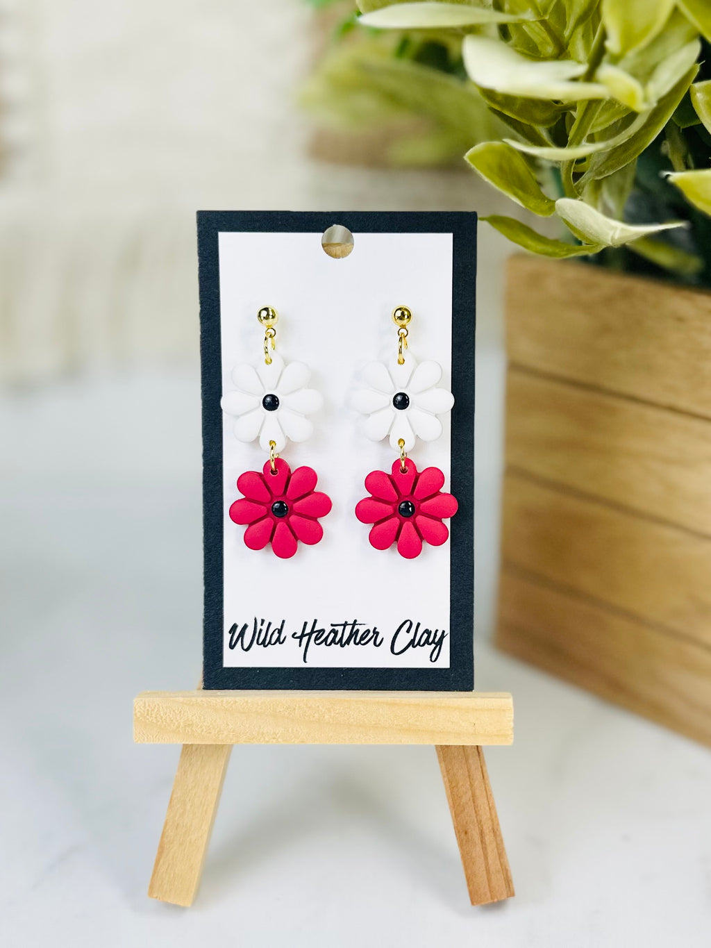 Red & White Daisy Dangle Earrings | Handmade Polymer Clay Flower Earrings