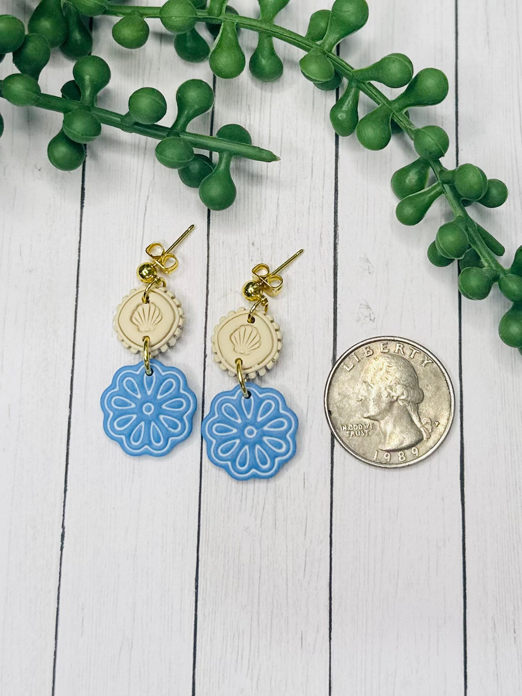 Summer Blue Floral Dangle Earrings – Handmade Polymer Clay Earrings, Lightweight Gold Stud Earrings, Cottagecore Inspired Jewelry