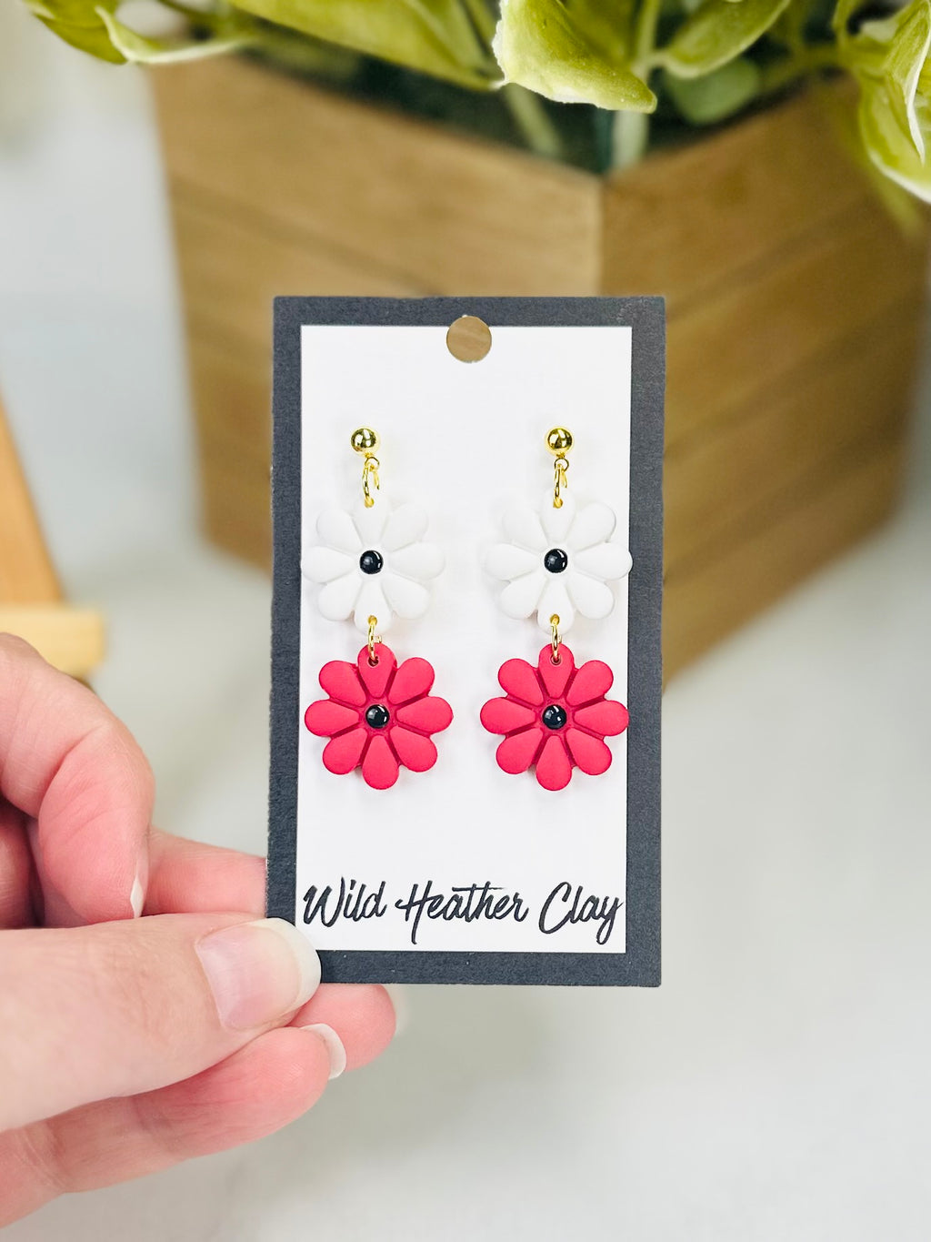 Red & White Daisy Dangle Earrings | Handmade Polymer Clay Flower Earrings