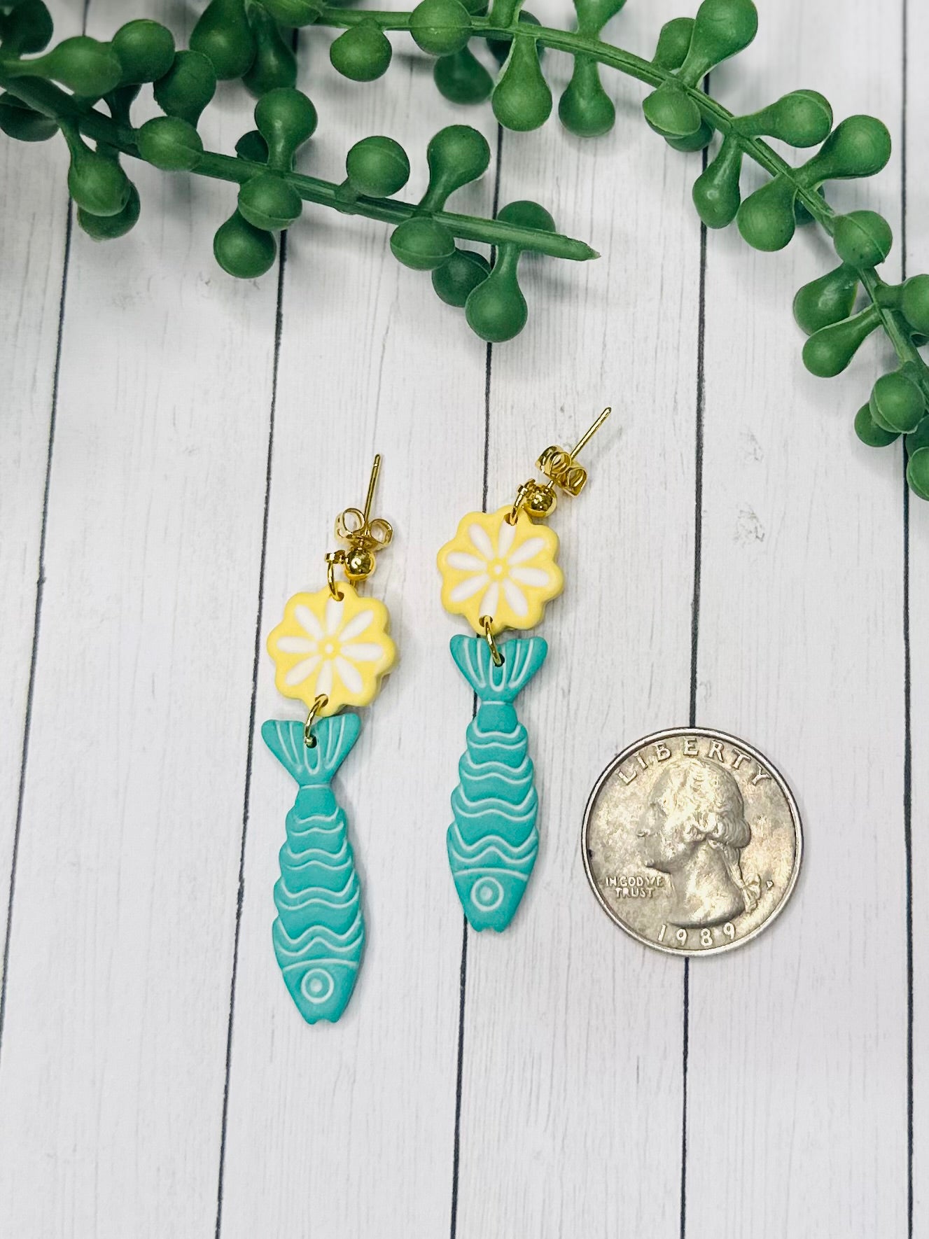 Turquoise Fish Flower Earrings – Handmade Coastal Polymer Clay Earrings, Beach Dangle Earrings, Lightweight Summer Jewelry